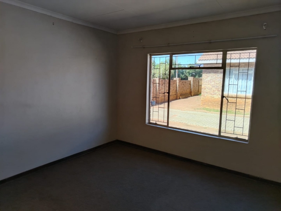 2 Bedroom Property for Sale in Meiringspark North West